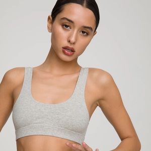 Essential Scoop Bra by Good American - Grey